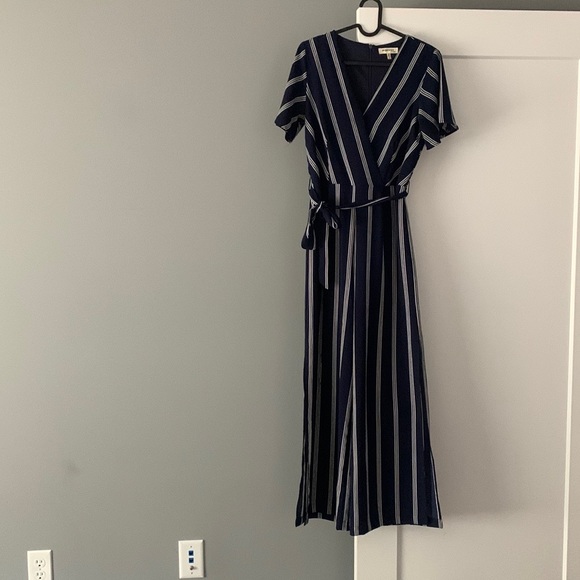 Navy jumpsuit - Picture 1 of 3